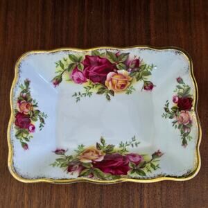 Royal Albert Old Country Roses Candy Trinket Dish Floral Gold Rim Cottagecore